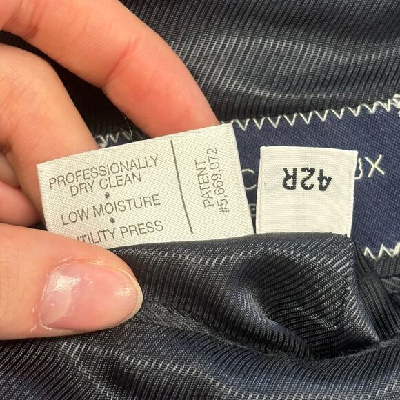 Daniel Cremieux Striped Blue Black Mens 42R Loro Piana Suit Sport Coat Blazer - Picture 10 of 13